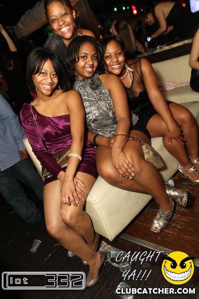 Lot332 nightclub photo 37 - December 31st, 2010