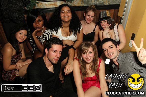 Lot332 nightclub photo 38 - December 31st, 2010