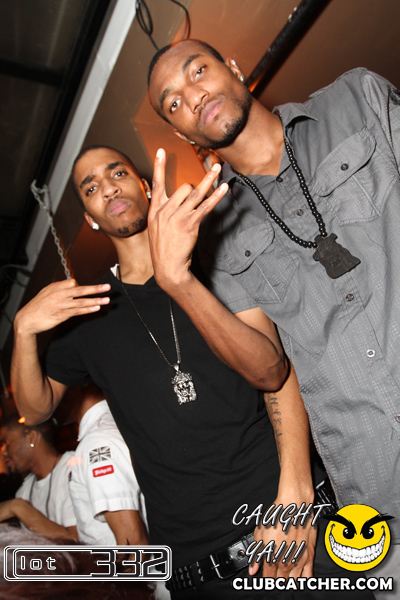 Lot332 nightclub photo 85 - December 31st, 2010