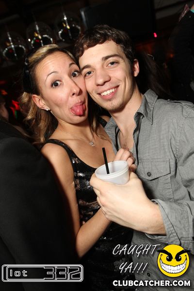 Lot332 nightclub photo 90 - December 31st, 2010