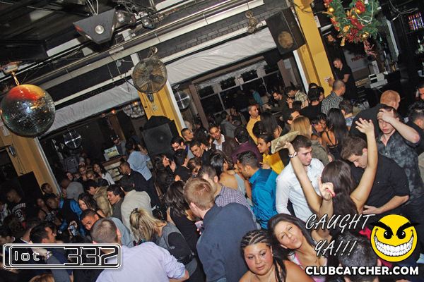 Lot332 nightclub photo 1 - January 1st, 2011