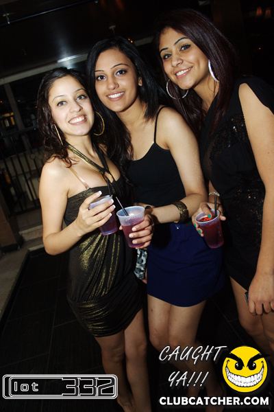 Lot332 nightclub photo 15 - January 1st, 2011