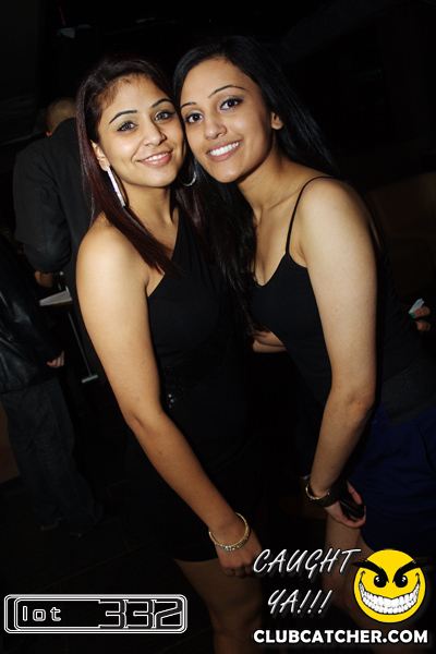 Lot332 nightclub photo 19 - January 1st, 2011