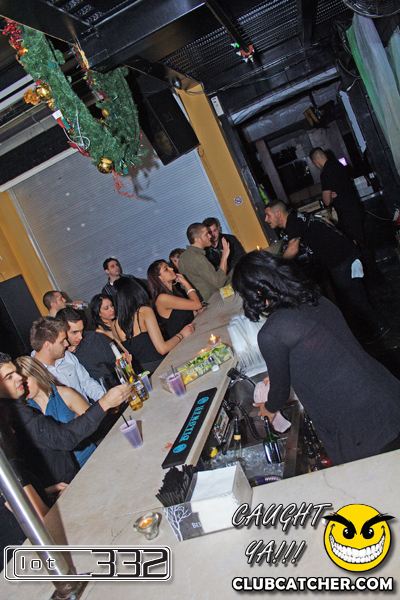 Lot332 nightclub photo 64 - January 1st, 2011