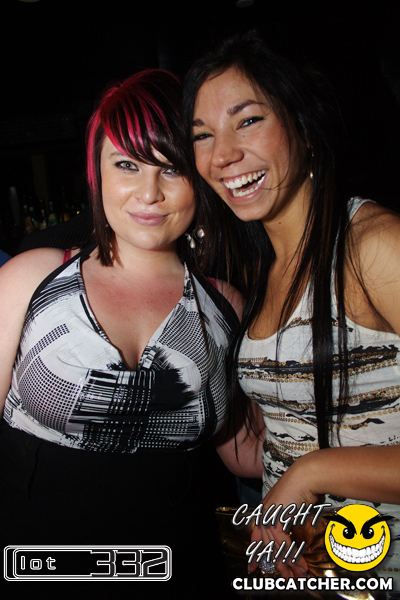 Lot332 nightclub photo 88 - January 1st, 2011