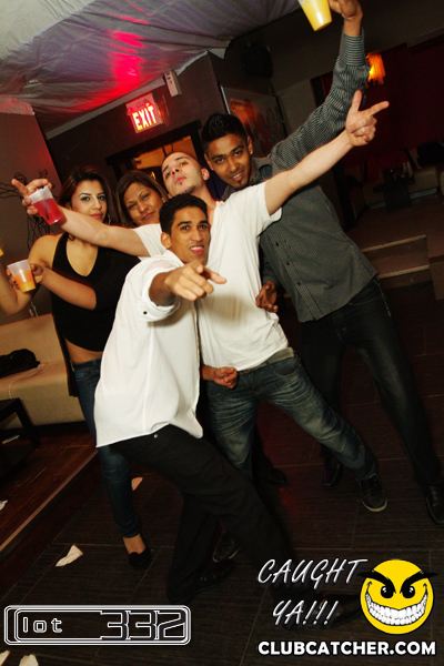 Lot332 nightclub photo 134 - January 7th, 2011