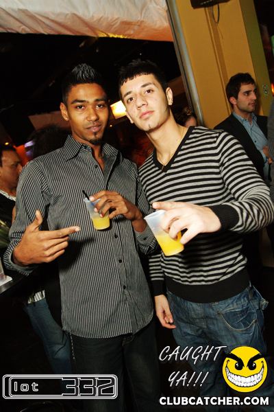 Lot332 nightclub photo 25 - January 7th, 2011