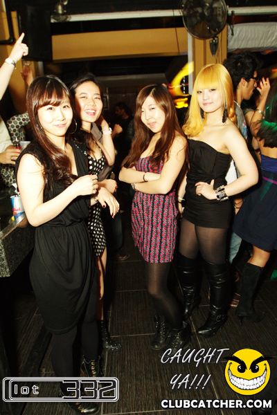 Lot332 nightclub photo 52 - January 7th, 2011