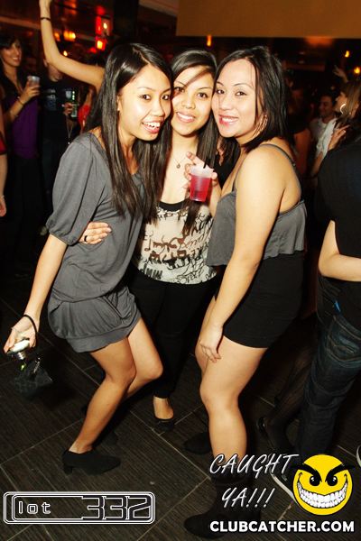 Lot332 nightclub photo 57 - January 7th, 2011