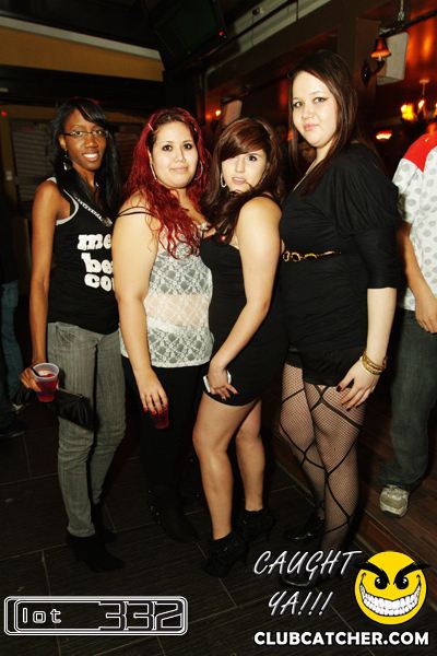Lot332 nightclub photo 66 - January 7th, 2011