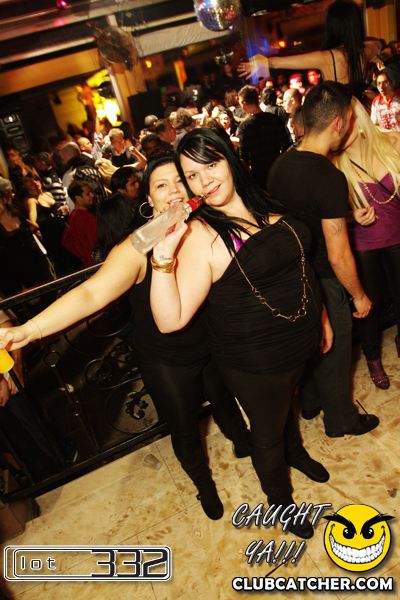 Lot332 nightclub photo 67 - January 7th, 2011