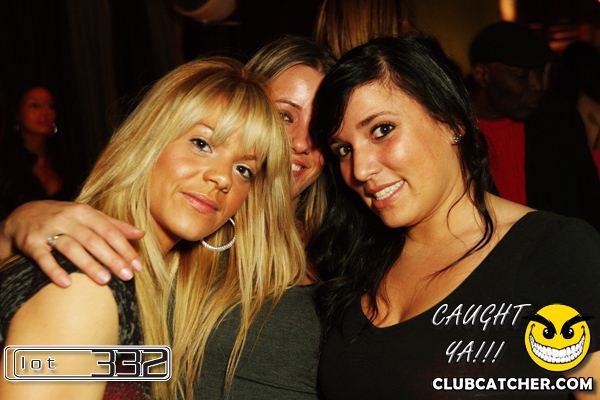 Lot332 nightclub photo 98 - January 7th, 2011