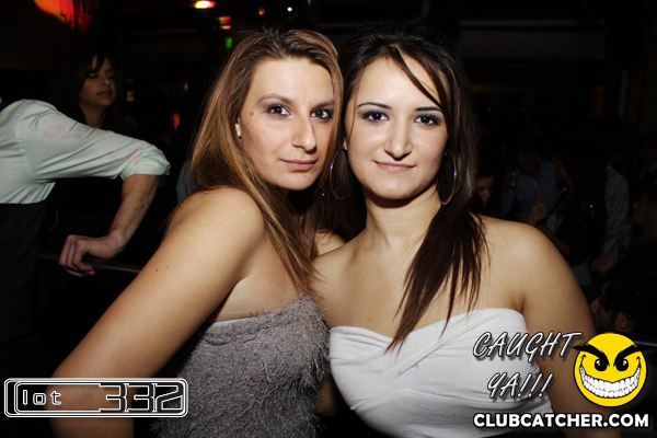 Lot332 nightclub photo 11 - January 8th, 2011
