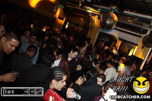 Lot332 nightclub photo 107 - January 8th, 2011