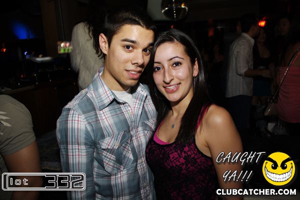 Lot332 nightclub photo 113 - January 8th, 2011