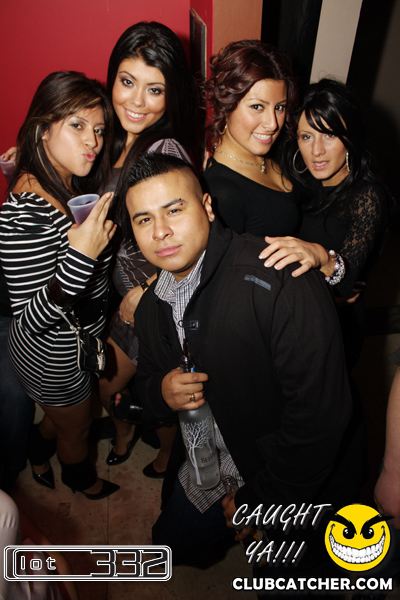 Lot332 nightclub photo 118 - January 8th, 2011