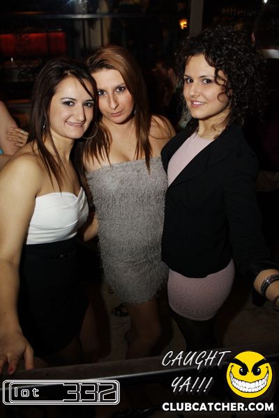 Lot332 nightclub photo 122 - January 8th, 2011