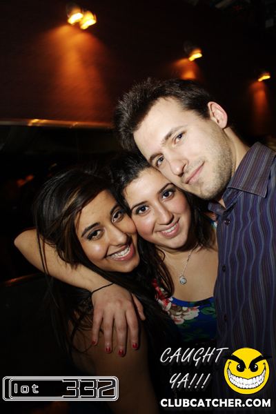 Lot332 nightclub photo 132 - January 8th, 2011