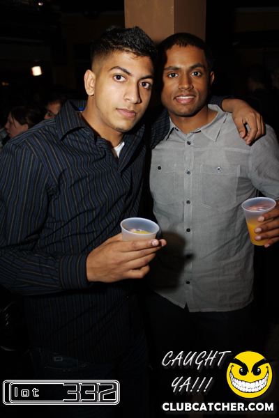 Lot332 nightclub photo 138 - January 8th, 2011