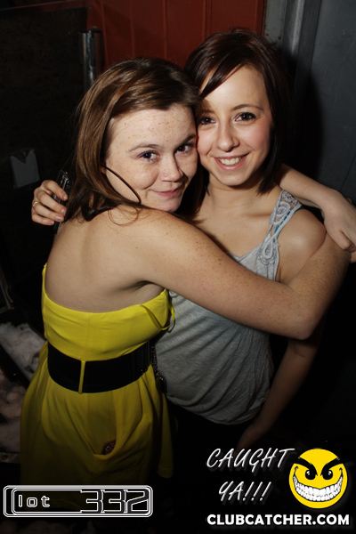 Lot332 nightclub photo 139 - January 8th, 2011