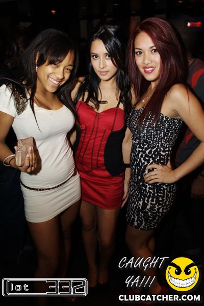 Lot332 nightclub photo 143 - January 8th, 2011