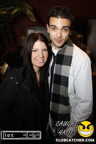 Lot332 nightclub photo 154 - January 8th, 2011