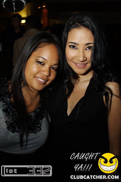 Lot332 nightclub photo 162 - January 8th, 2011