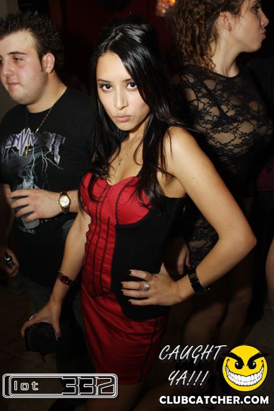 Lot332 nightclub photo 170 - January 8th, 2011