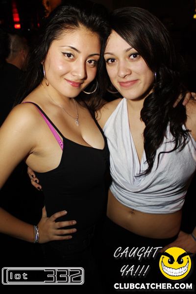Lot332 nightclub photo 178 - January 8th, 2011