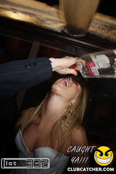 Lot332 nightclub photo 183 - January 8th, 2011