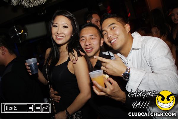 Lot332 nightclub photo 192 - January 8th, 2011