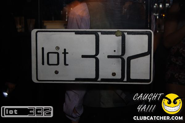 Lot332 nightclub photo 204 - January 8th, 2011