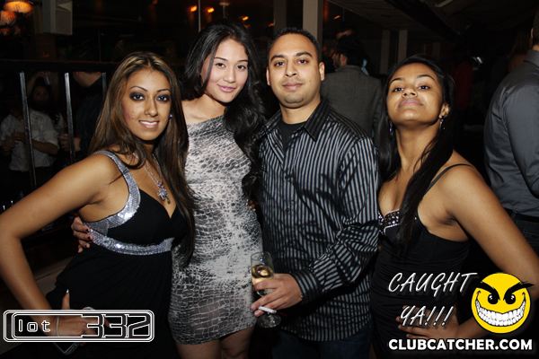 Lot332 nightclub photo 28 - January 8th, 2011