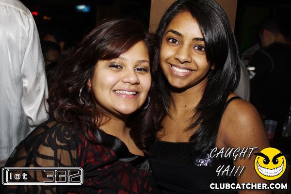 Lot332 nightclub photo 34 - January 8th, 2011