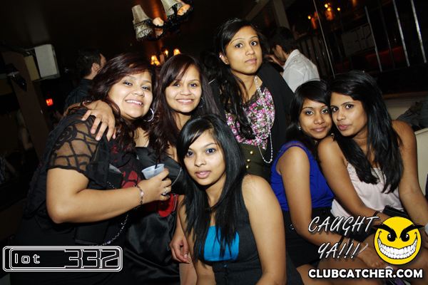 Lot332 nightclub photo 40 - January 8th, 2011