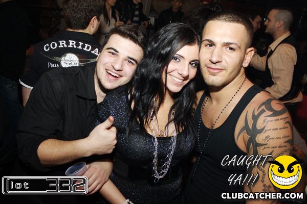 Lot332 nightclub photo 48 - January 8th, 2011