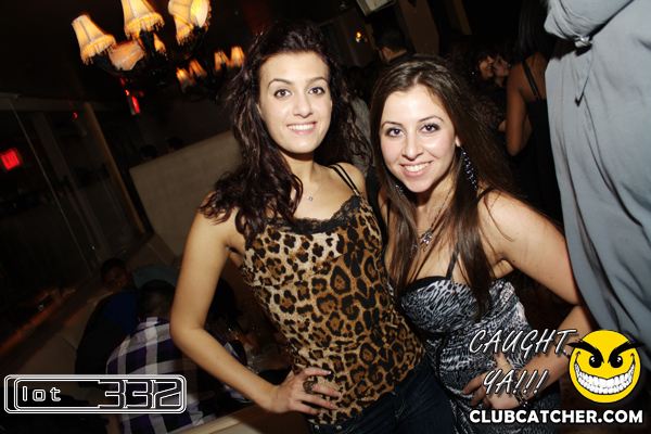 Lot332 nightclub photo 59 - January 8th, 2011