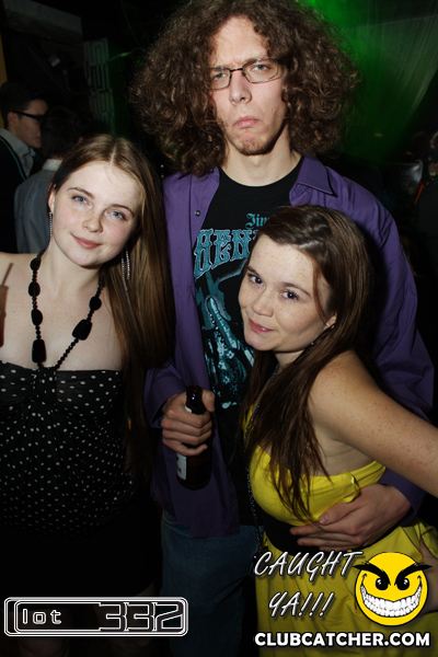 Lot332 nightclub photo 68 - January 8th, 2011