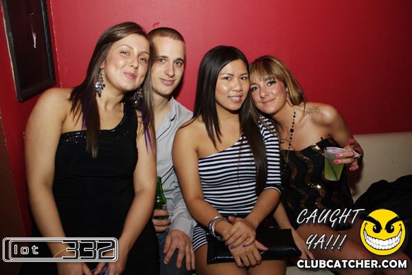 Lot332 nightclub photo 71 - January 8th, 2011