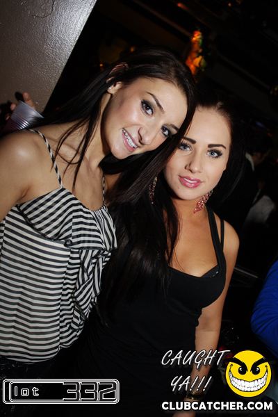 Lot332 nightclub photo 73 - January 8th, 2011