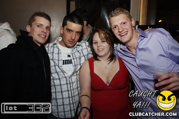 Lot332 nightclub photo 77 - January 8th, 2011