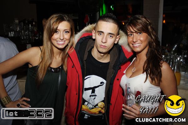 Lot332 nightclub photo 79 - January 8th, 2011