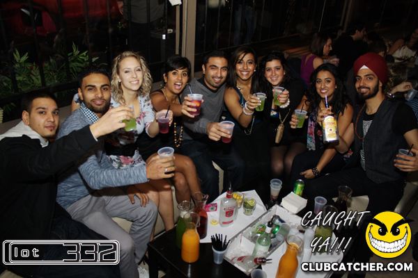 Lot332 nightclub photo 95 - January 8th, 2011