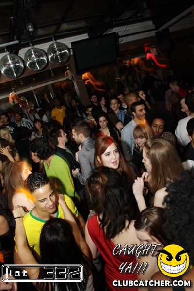 Lot332 nightclub photo 98 - January 8th, 2011