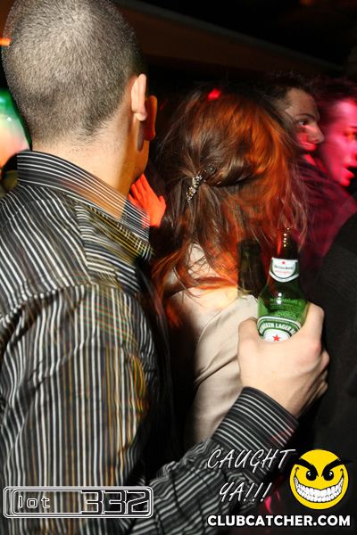 Lot332 nightclub photo 114 - January 14th, 2011