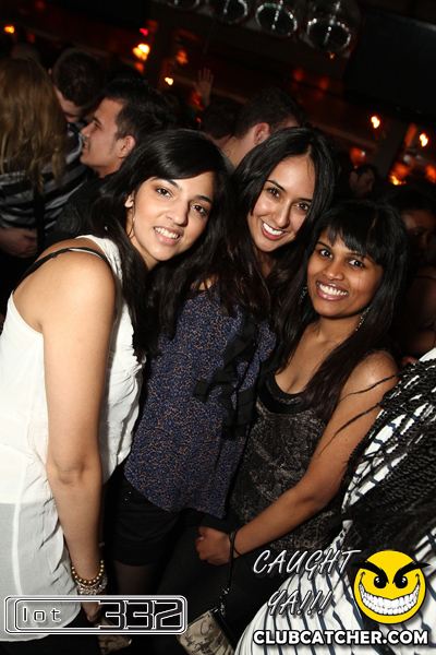 Lot332 nightclub photo 135 - January 14th, 2011