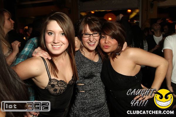 Lot332 nightclub photo 159 - January 14th, 2011