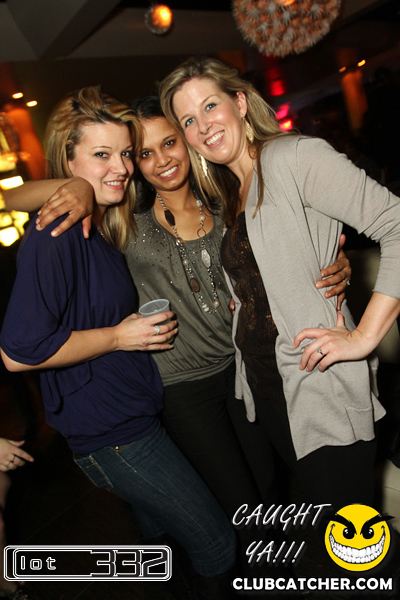 Lot332 nightclub photo 217 - January 14th, 2011