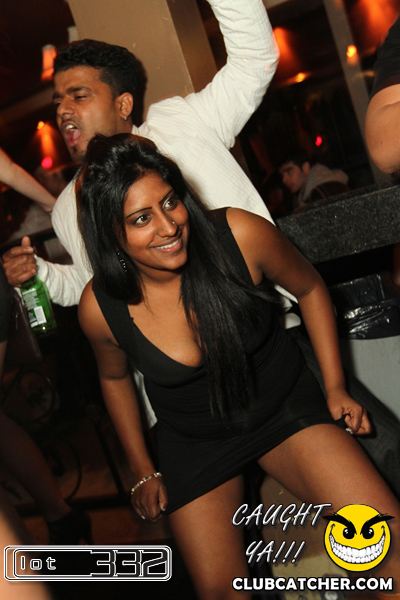 Lot332 nightclub photo 233 - January 14th, 2011