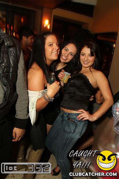 Lot332 nightclub photo 44 - January 14th, 2011